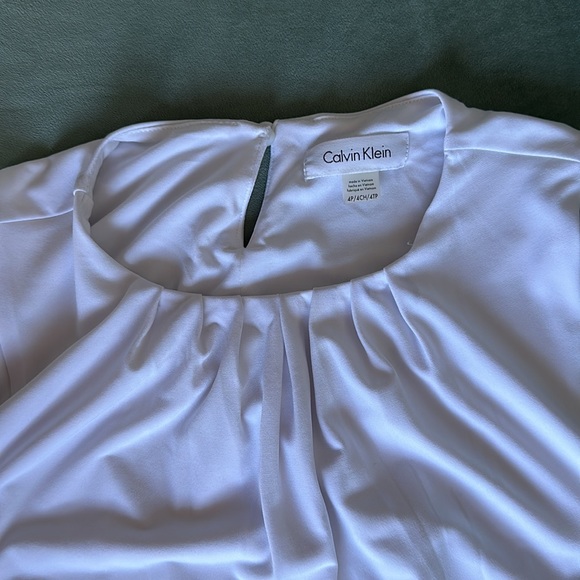 Calvin Klein white work blouse size 4P - Picture 2 of 7
